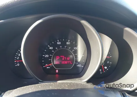 2017 Kia Soul z USA, uszkodzony, nr VIN KNDJN2A27H7414459